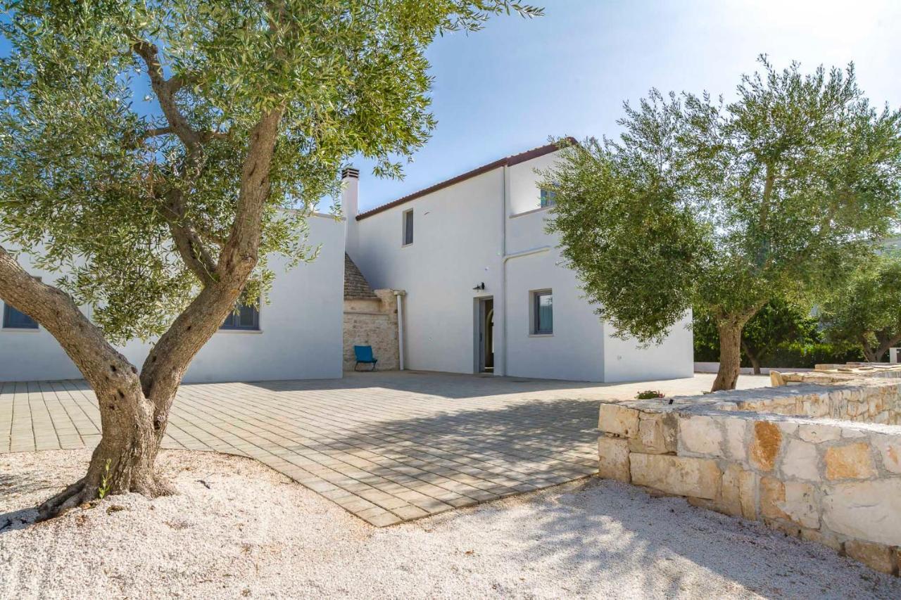 Trullisia Bed And Breakfast Alberobello Exterior photo