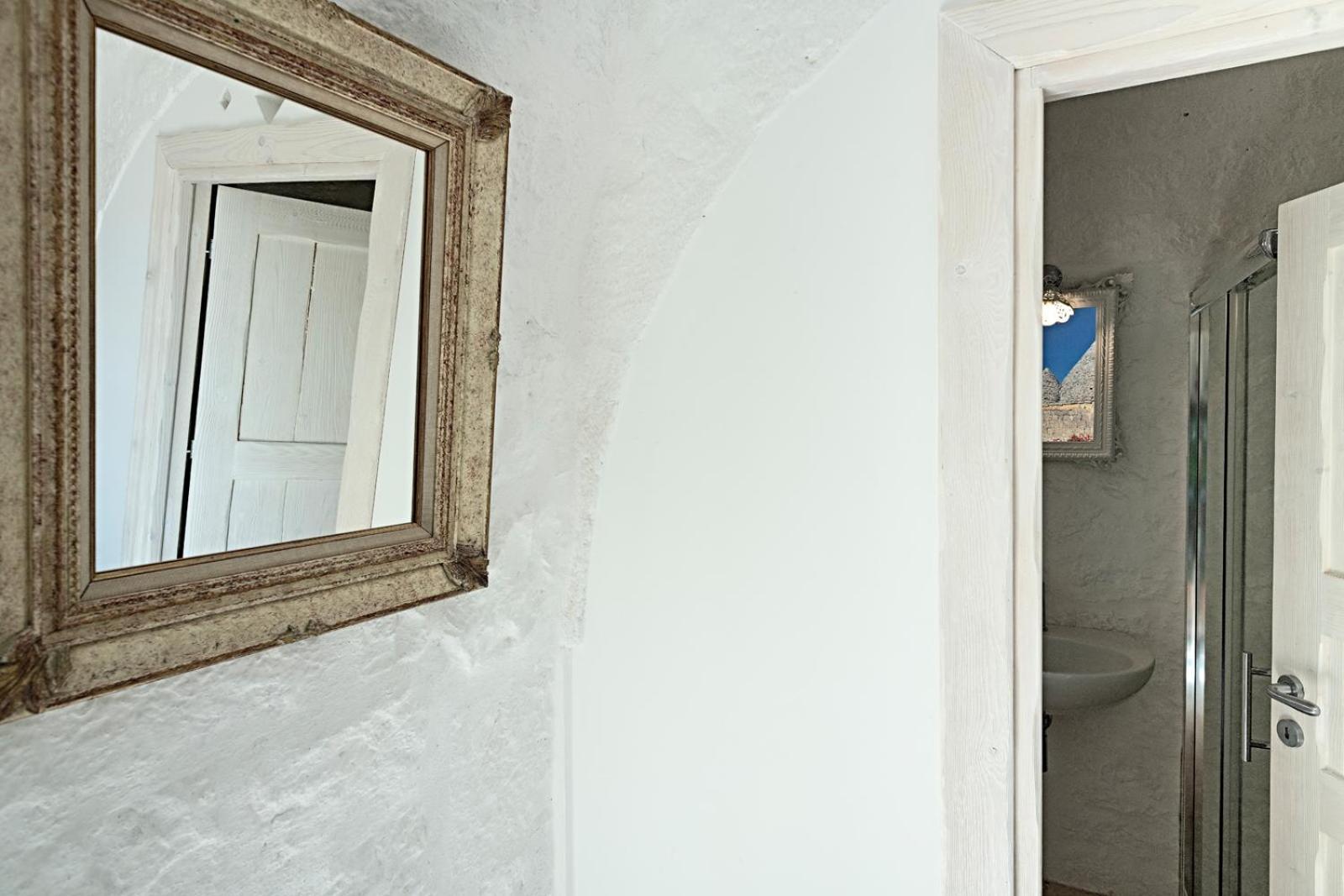 Trullisia Bed And Breakfast Alberobello Exterior photo