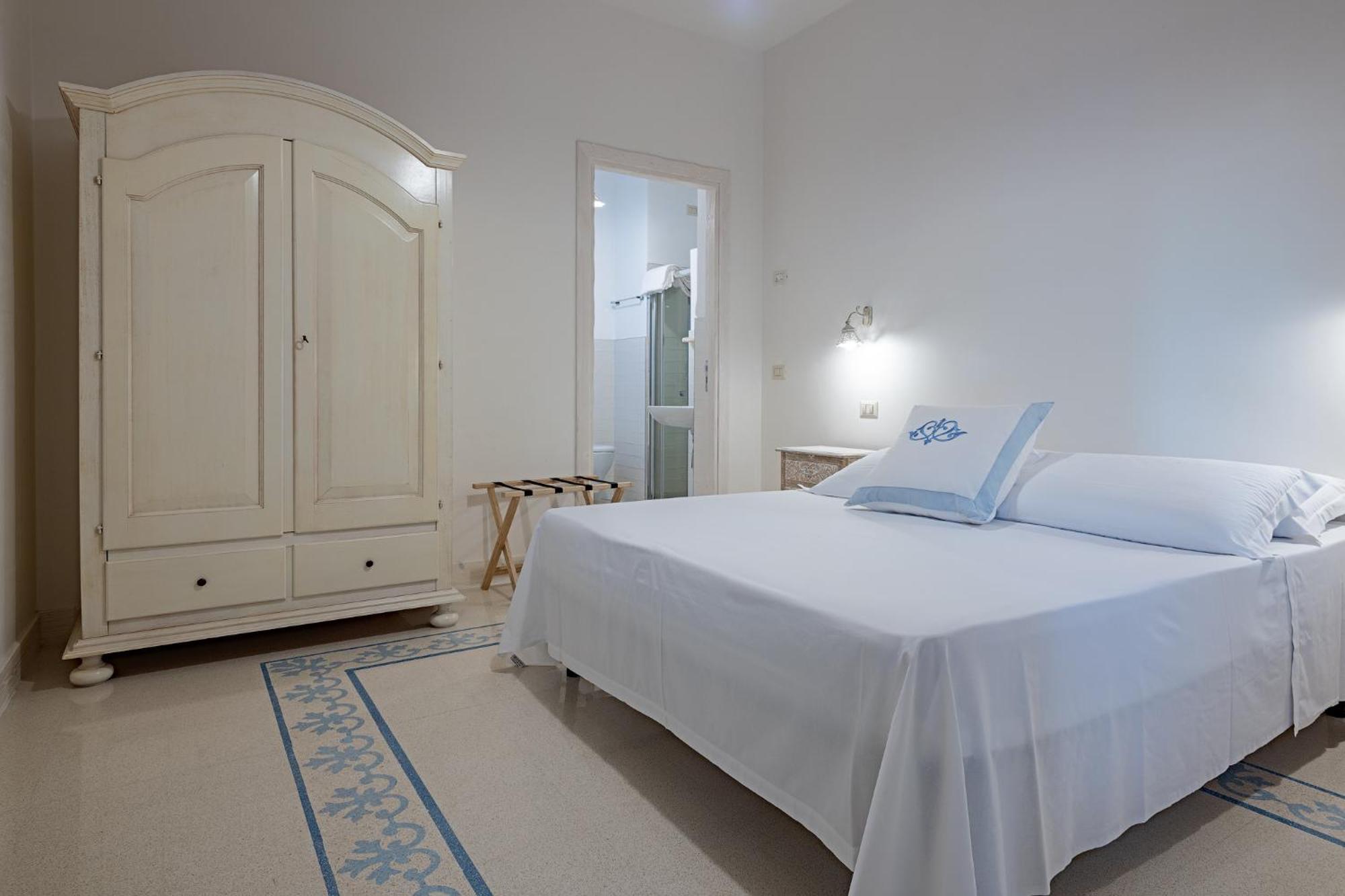 Trullisia Bed And Breakfast Alberobello Exterior photo